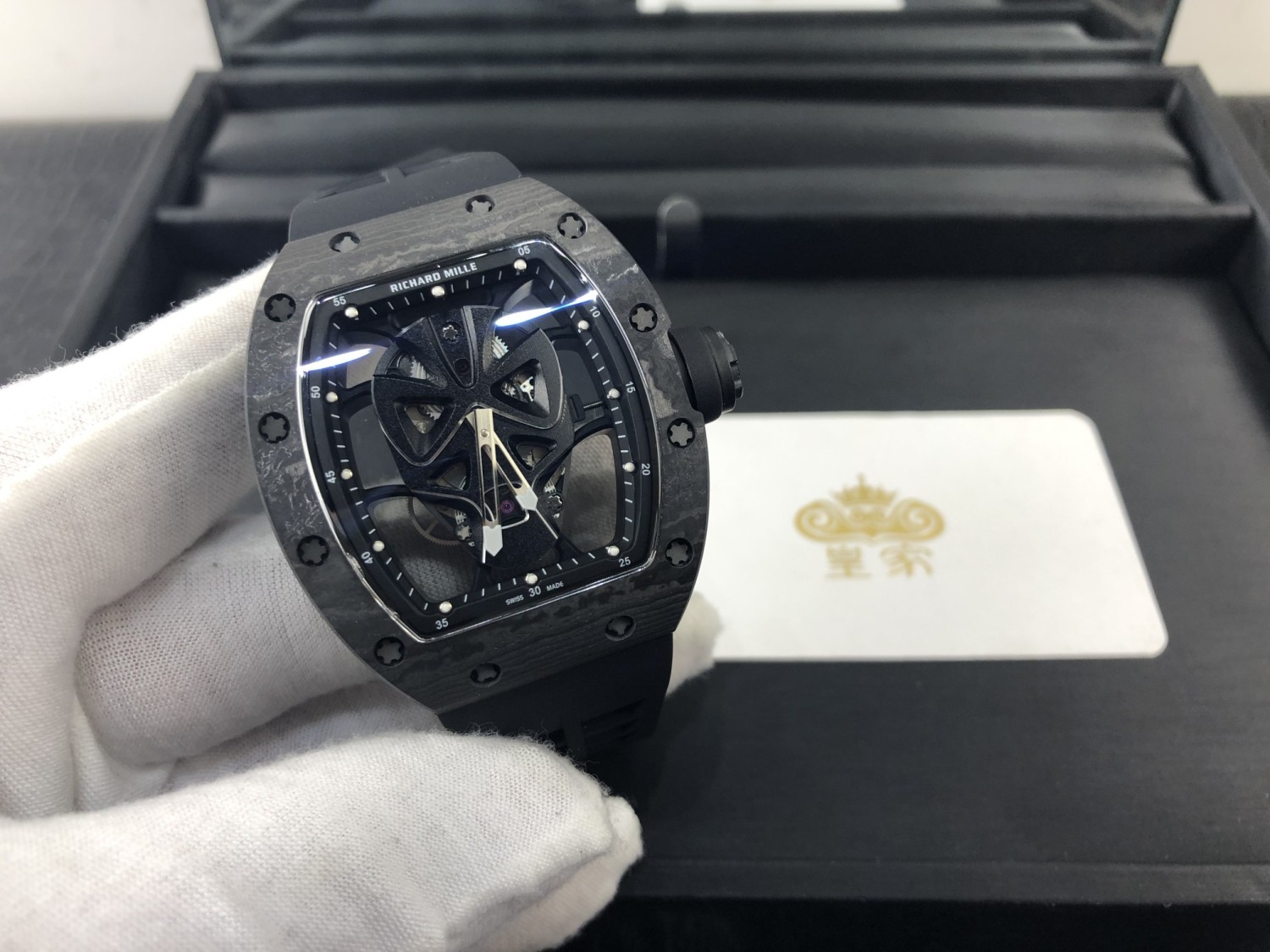 Richard Mille 리차드 밀. 제품 가격은 협의 가능합니다. 구매를 원하시면 WhatsApp +44 7985 939995로 문의해 주세요.