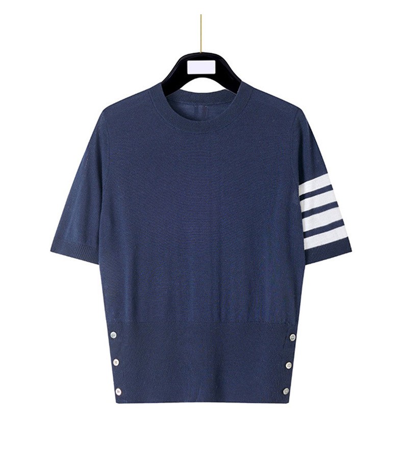 Women’s / 여성용. 제품 가격은 협의 가능합니다. 구매를 원하시면 WhatsApp +44 7985 939995로 문의해 주세요.