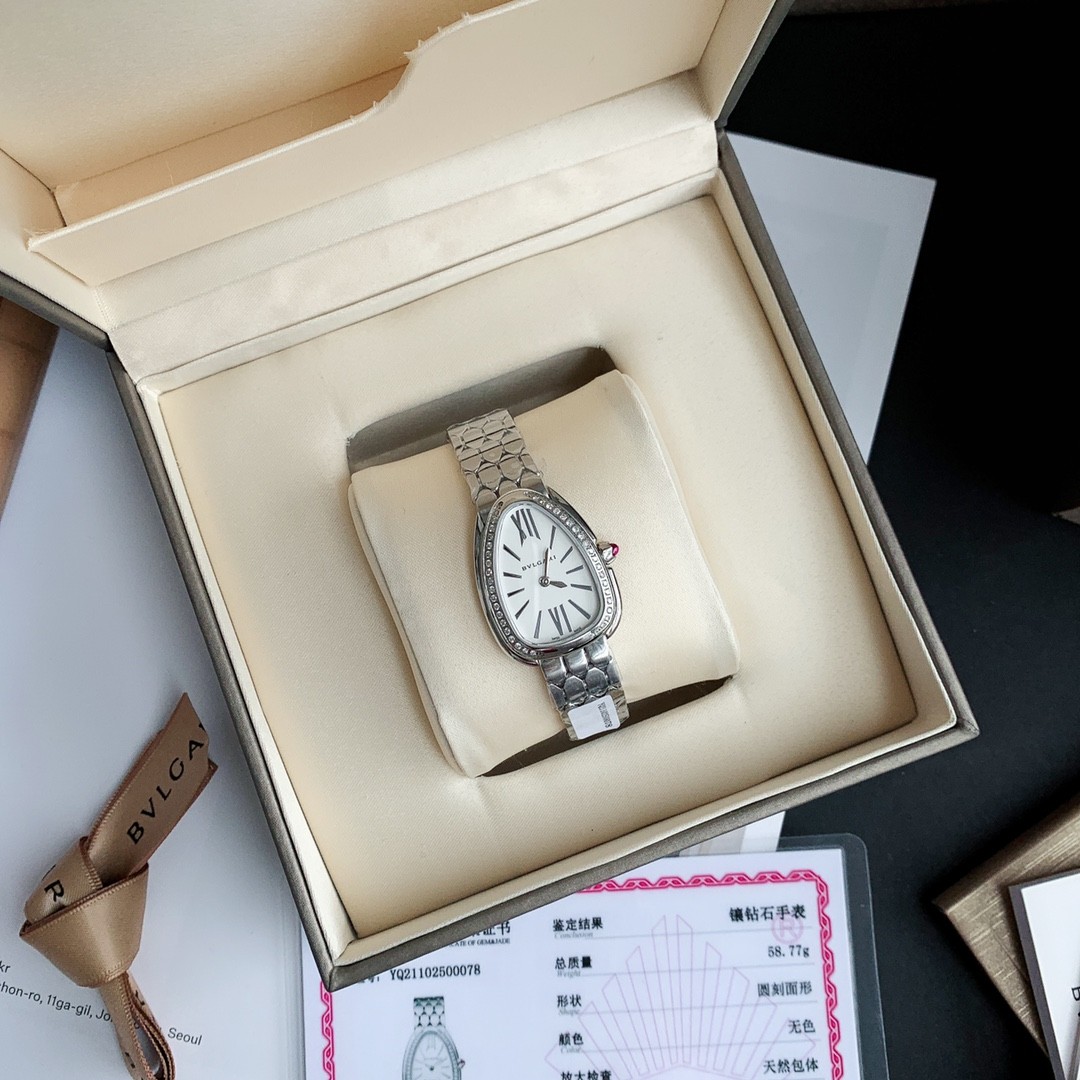 Bulgari 불가리.제품 가격은 협의 가능합니다. 구매를 원하시면 WhatsApp +44 7985 939995로 문의해 주세요.