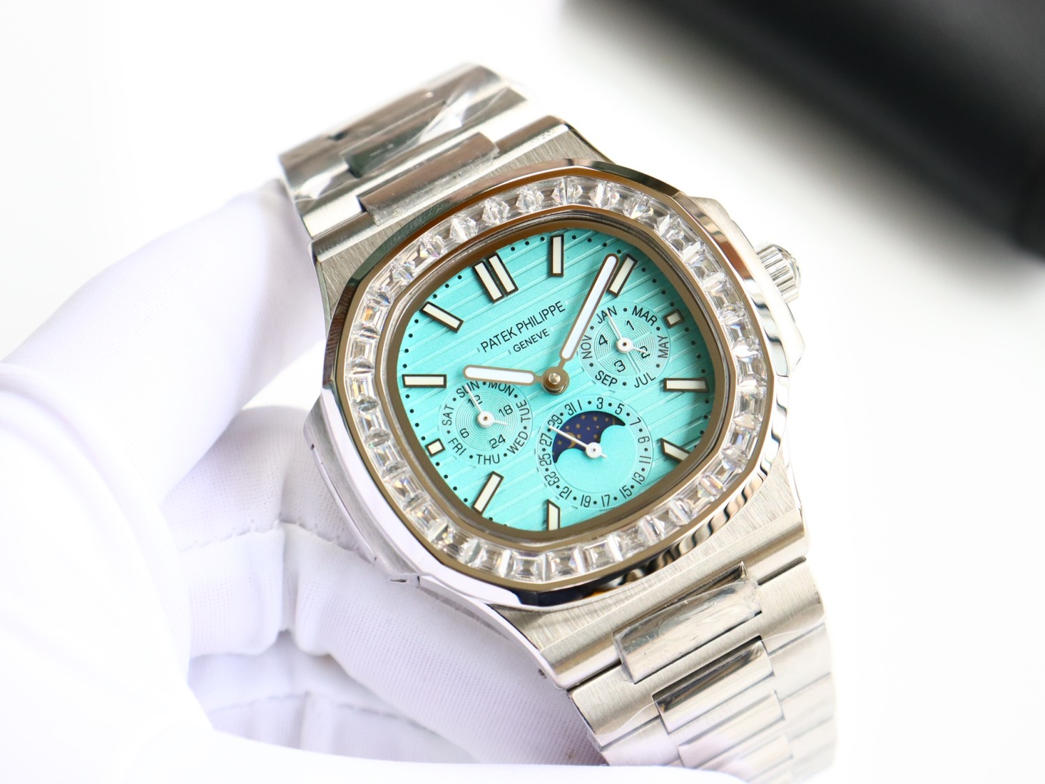 "강철 시계의 제왕, 그 영광을 다시 한번" 2026년도 신제품 - 강철 시계의 제왕, 파테크 필립 '노틸러스' 다기능 시계의 완전히 새로운 혜택이 찾아왔습니다!